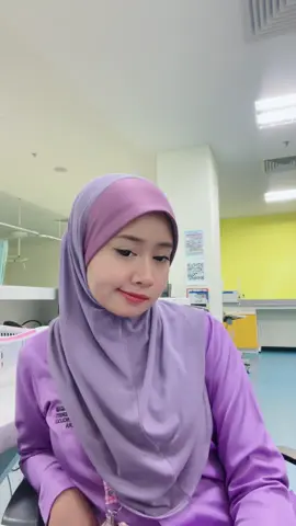 Salam team kerja pagi raya 🫶🏻🎀🐇🌸 #nurselife @Wanzar @Sahara Scarves 