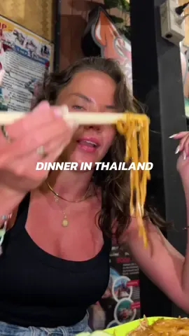 How much dinner costs me in Thailand… you won’t believe how cheap it is!