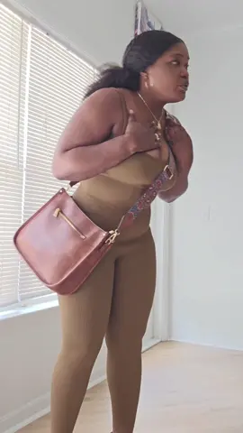 😀😃😄😄 sel mw ki wel wi @Ysselande Louis Sage🙇‍♀️🙏 @Slandybeautyhairstore @Prince_Lele29🤴🤴✅ #godisgood #wiginfluencer #influencer #focus #motivation 