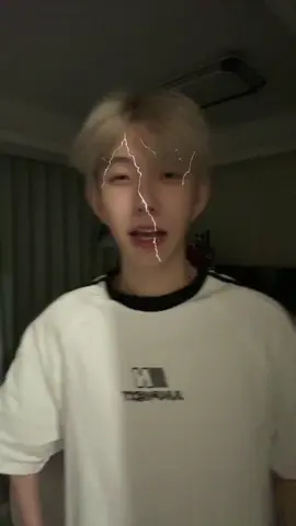 该活跃账号啦#手势舞