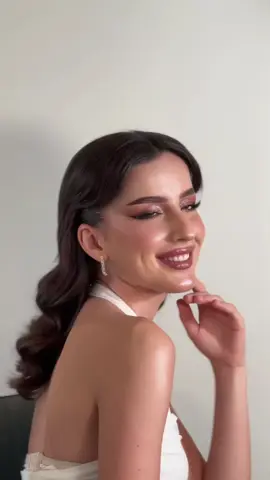 مكياج عروس 👰🏻‍♀️🤍🤍🤍 #مكياج_عرايس #مكياج_ناعم #مكياج_العيد #ارتستات_السعودية #ارتست_عروس #ارتست_الرياض #ارتست_الرياض #مكياج_مناسبات 