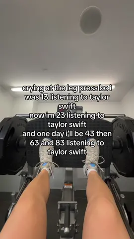 i think im about to get my period #swifttok #taylorswift #erastour 