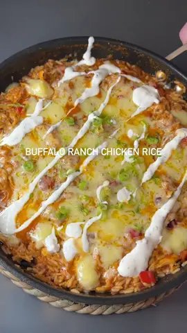 This recipe is part of my meal plan series - Week 6 Recipe Ingredients for the chicken marinade 400g chicken mini fillets, raw 1 tsp dried oregano 1 tsp garlic granules 1 tsp onion granules ½ tsp sweet paprika ½ tsp smoked paprika ½ tsp mild chilli powder Pepper + salt to taste Juice of 1 lemon ½ tbsp olive oil Ingredients for rice 200g easy cook, long grain rice 1 red onion, diced 1 red bell pepper, diced 1 carrot, grated 2 vine tomatoes, peeled and blended 2 tbsp tomato puree 80ml buffalo sauce 4 tbsp ranch sauce 2 cups hot vegetable stock 1 tsp dried oregano 1 tsp garlic granules 1 tsp onion granules 1 tsp sweet paprika Pepper + salt to taste 1 tbsp olive oil 1 stalk spring onion, thinly sliced 80g grated mozzarella Full recipe with all the details are on my recipe platform (linked in my bio 💕)  #recipes #tiktokfood #food 