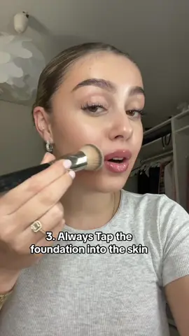 #stitch mit @Adri🖤  Hope this helps!💗  #makeuphacks #cakeymakeuptips #makeupseparating #dryskin #makeuptipsforbeginners 