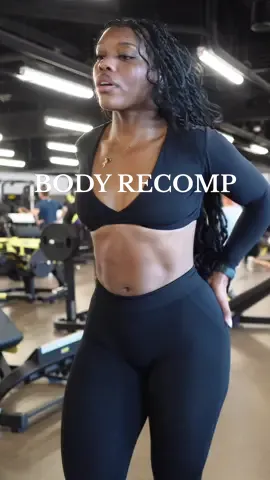 And thats on BODY RECOMP 🥵❤️Starting April 15th I will have a Summer X Challenge! And one little lucky stink will WIN a gift box from me for their 3 month transformation!  (Sign up in bio 👀🥹) #blackgymgirl #bodyrecomposition #fatlosstips 