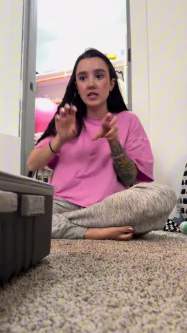 Whats your fav travel hack? @Thrive Market #travel #travelhack #travelinghacks #vacation #packinghack #packwithme #packing #MomsofTikTok #momsof3