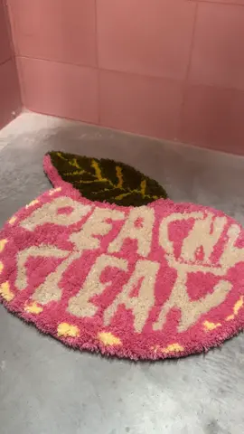 Are you even living if you don’t have some peach representation in your bathroom? 🍑 @Hey Maca | DIY | Home Decor #peach #bathroomdesign 