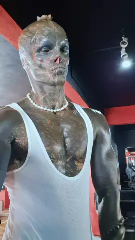 Body Ready Coming Soon 🌬🪚🪚🪚🔥🔥🔥#streetworkout #parati #flypシ #trainer #tulummexico🏝🇲🇽 #alienigenas #bodyevolution #bodycleanse #theblackalienproject #ketodiet #theblackalien 