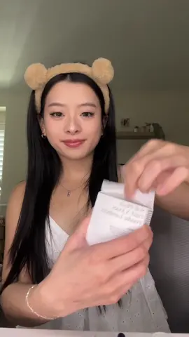 rare beauty’s blush GOT ME ON A CHOKEHOLD!!! #rarebeauty #makeup #makeupreview #makeuptutorial 