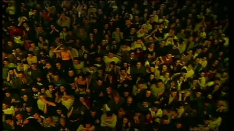 Episódios Marcantes da Banda Scorpions.  DVD Acústico in Lisboa 2001. #scorpions #acoustic #violao #rock #Flashback #musicainternacional #viral 