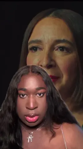 Her and I have so much in common 💰 but giving away all my money is just wild 👀 get into the new season of #Loot on Apple TV+ #AppleTvPlusPartner @Apple TV 