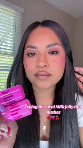 @milkmakeup jelly tint🩷 i loved the shades (Splash and Burst) that i got and the pigment! Loved the way it applied when i tapped it on the brush first then applying it directly on the skin. When i applied it on my skin directly i feel like it dried fast and made it harder for me to blend! But overall i LOVED it🤩🩷  #milkmakeup #jellytint #makeupreview #blush #blushes #makeup #makeuptiktok #makeuplover #milkjellytint 