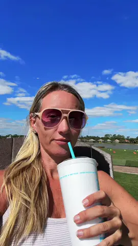 Out on the golf course. ⛳️#asmr #icewater #watertok #drinktok 
