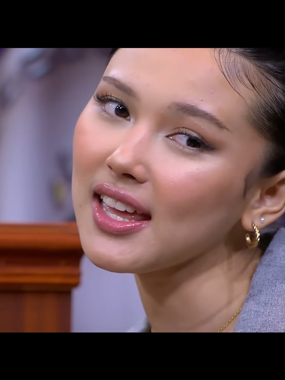 Shakira Jasmine Lagu Noah Versi Korea #noah #boril #shakirajasmine #peterpan #desta #musik #ngakak #kocak #suaramerdu #noahband