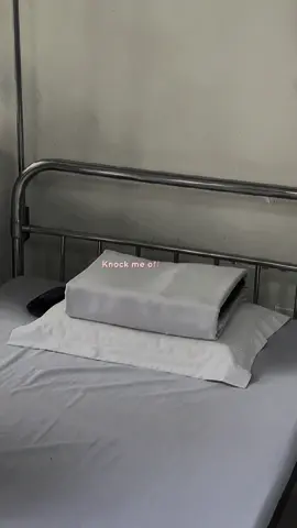 Đi điểm bệnh sáng và va phải sự dễ thương này. Bệnh nhân quân đi nhập viện nhưng vẫn giữ thói quen hàng ngày 😇 #YHCT #đilamvanvui #yeudongy #TuệLinhĐường #suckhoe #quândoinhandanvietnam #bslinhyhct 