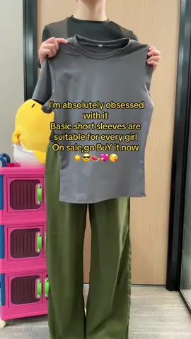 Perfect for summer😘😘#womenclothing #fyp #OOTD #shortsleeves #top #tshirt #tiktokmademebuyit #Summer #amazonmusthaves 