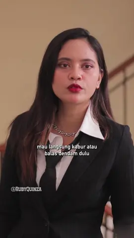 Nemu HP ketinggalan, siapa pemiliknya? #SerialTikTok #TikTokTainment #TikTokSeries #TikTokSeriesFuture #drama #rubyquinza #suneedaycreative #dramatiktok #viraltiktok #kehidupan #suamiistri #dewa #hamil 