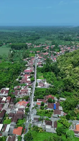 Suatu daerah Di Pasirian  Ada Yg tau daerah Mana?? #idulfritri2024 #lumajang #pasirian #pasirianlumajang #drone #dronevideo #lumajangtiktok #lumajang_jawatimur 
