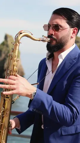 SARÀ PERCHÉ TI AMO ♥️😍🎷🇮🇹 #saraperchetiamo #saràperchétiamo #italy #perte #neiperte #foryou #foryoupage #sax #saxophone #ricchiepoveri #italianmusic 