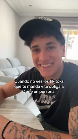 todos tenemos a un amigo que nos peta a tik toks 🤣