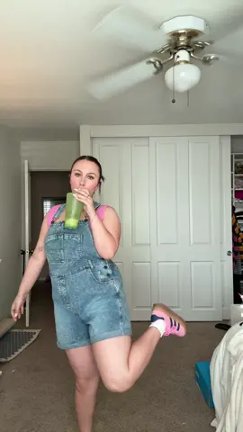 work ootd!! 🩷💙 #OOTD #ootdfashion #ootdinspo #ootdinspiration #ootdforwork #workootd #workootdinspo #workoutfitideas #workoutfitoftheday #outfitoftheday #overallsoutfits #overalls #springfashion #springclothes 