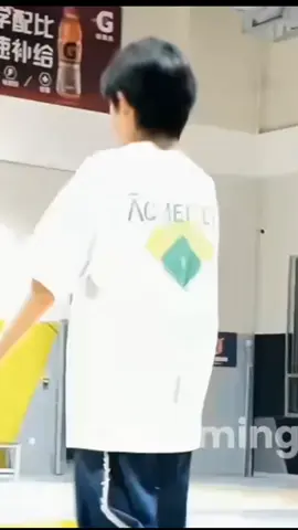 cái vuốt tóc khiến mấy tỷ meee ><😍 #tfgiatocf4 #lau18_🍿 #chenjunming #mingming #trantuanminh #dethuong #coolboy #xuhuong #xhhhhhhhhhhhhhhhhhhhhhhh 