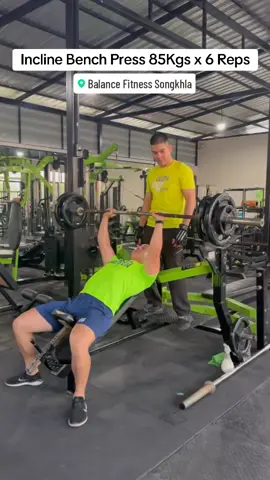 Incline Bench Press 85Kgs X 6 Reps ท่าบริหารหน้าอกเน้นส่วนบนครับผม #gym #benchpress #Fitness 