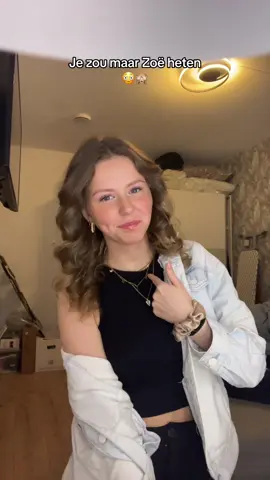 Uhh, Zoë? Mooie naam wel😳🤪 @Hamza Othman #zoë #trend #fy #viral #girl #dance #cute #nieuwsong 