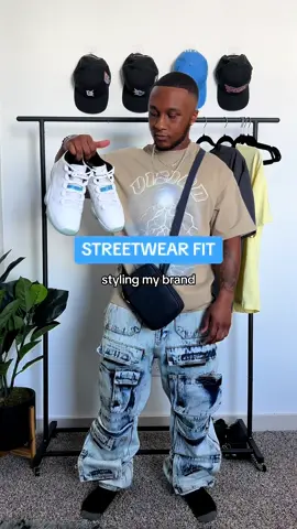 This fit heat?🔥🔥 Let me know  SHOP THE TEE IN MY BIO   #clothingbrand #streetwear #streetwearfit #fitinspo #fashion #StreetFashion #grwm #OOTD