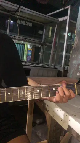rossa-takan berpaling darimu#fyppppppppppppppppppppppp #lewatberanda #gitarcover #storymusik #tongkrongan #zmn14🏴‍☠️ #storywa #coversong #fypシ #storytime #xyzbca 