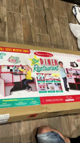 New playset #melissaanddoug #dinerrestaurent #target 