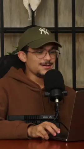 🤯ADIVINA QUIEN ESTÁ AL BATE⚾️🏟️ ft. Trivia Master @mr.pablocesar ¡Eso estuvo muy fácil! Participa con nosotros. Ps. Según @abrahamabreup Albert Pujols es mejor bateador que Miguel Cabrera 👀 ¿Estás de acuerdo?