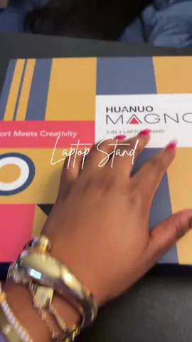 Part 2 work from home must haves! This foldable laptop stand makes life better ! Like whyyyy not ?! #wfhlife #wfhhacks #laptophacks #laptopstand #remotework #tiktokshopfinds #wfhbabe #fyp 