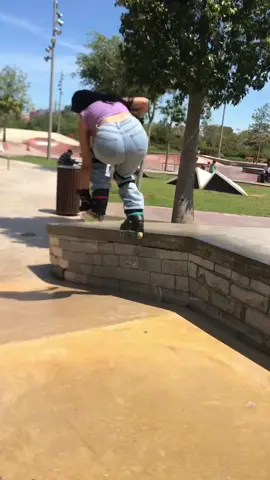 🇲🇦🛼💜 #explore #viral #instagram #fypシ゚viral #explorepage #girls #ero #girlpower #instaxchallenge 