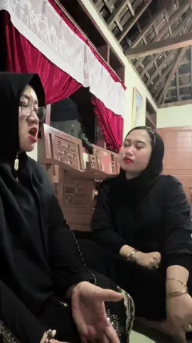 berasa diospek senior 🤣😂🙈 @Anerva 