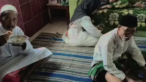 ✨ #CapCut #lebaran2024 #ekspresikanlebaran #bersyukur #bahagiaselalu #tawakal #virale #fypシ #4you #fyppppppppppppppppppppppp 