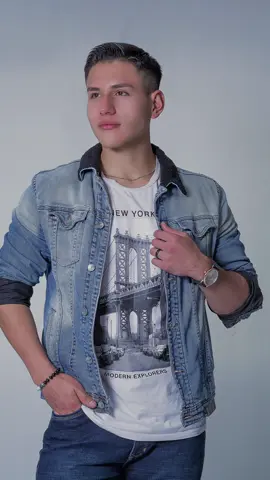 Inscribete en nuestro curso de Modelaje Profesional. Aprende a posar, caminar, desarrolla tu personalidad y mucho mas con los mejores profesionales. Inicio de clases 11 de Mayo  Modelo: @Xavier 🔱  Fotografia: @Chabellis  #cursos #modelaje #pasarela #imbabura #otavalo #catwalk #photoshoot #pic #model #newmodel 