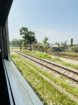 😌🖤 #foryou #bdtiktokofficial🇧🇩 #fyp #growmyaccount #trending #view #masum6t9 #foryoupage #train #railway #foryou 