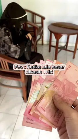 Om udah om aku uda besar, dalam hati : bntr om masih banyak keluarga ponakanmu malu wkwkw #idulfitri2024 