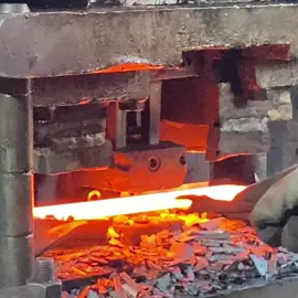 Manufacturing Process of Rotavator Sharp Blades & Factory Production Process . . #Pakistanitruck  #machine  #making  #machinist  #engineblock  #crafting  #diycrafting  #🇺🇸a  #virał  #repair  #mechanical  #talent  #skills  #creativity  #foryou  #fyp  #foryoupage  #fypシ