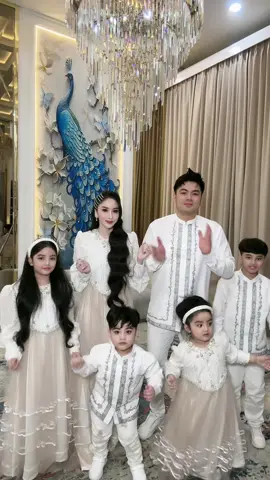 Gemas Sekali ♥️ #fyp #foryourpage #aprisdevita #gunturtriyoga #husbandwife #familygolas #allahummabarik #bestvideo 