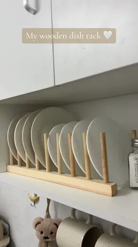 Super aesthetic guys. Ang ganda 🤎 #woodendishrack #bamboorack #bamboodishrack #dishrack #dishrackorganizer #platerack #KitchenHacks 