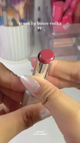 girl the SHADE??? new fave 😩 check my yellow basket if want niyo mag buy!! 🥰 #fyp #foryou #fypシ゚viral #lipbooze #newlippie #lipboozevodka #grwmcosmetics #ugc #ugccreator 