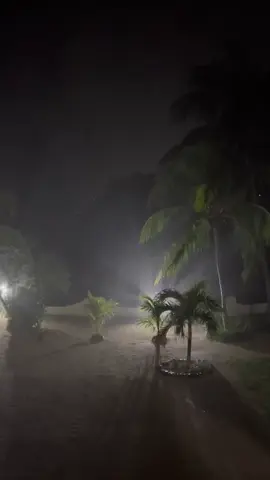 Rainy night, Mahe island, Seychelles 🇸🇨 #sayahatnama #mahe #island #rain #night #seychelles #discover #travel #visit