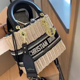Summer Beach Bag#dior #diorbag #luxury #luxurybag #designer #designerbags #fashion #bag #bags 