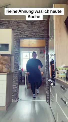 Es wird heute Keine Ahnung gekocht, kennst das Speise?#probierenmitkarina #maskiergang #learnwithkarina 