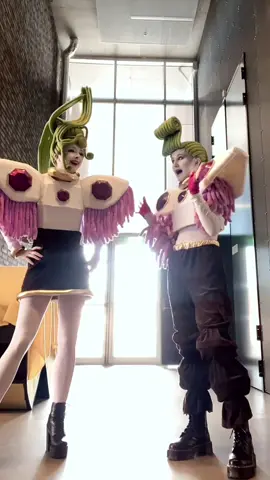 Sounds a bit ironic doesn’t it? #cosplay #velvetandveneer #veneercosplay #velvetcosplay #trollsbandtogether #velvetandveneercosplay 