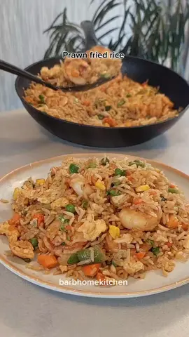 #prawnfriedrice #asmrsounds #delicious #EasyRecipe #quickrecipes #Foodie #tiktokcooks 