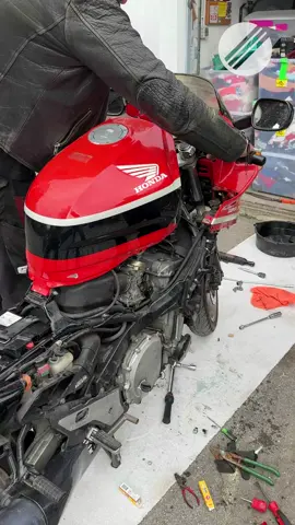 Maintenance on a 1991 Honda CBR 1000 Super Sport #honda #cbr #topspeedgermany 