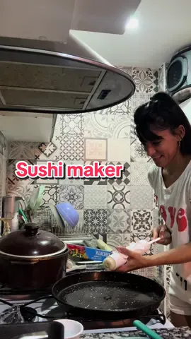 Un exito para hacer sushi facil! #parati #viral #sushi #sushimaker #maquinadesushi 